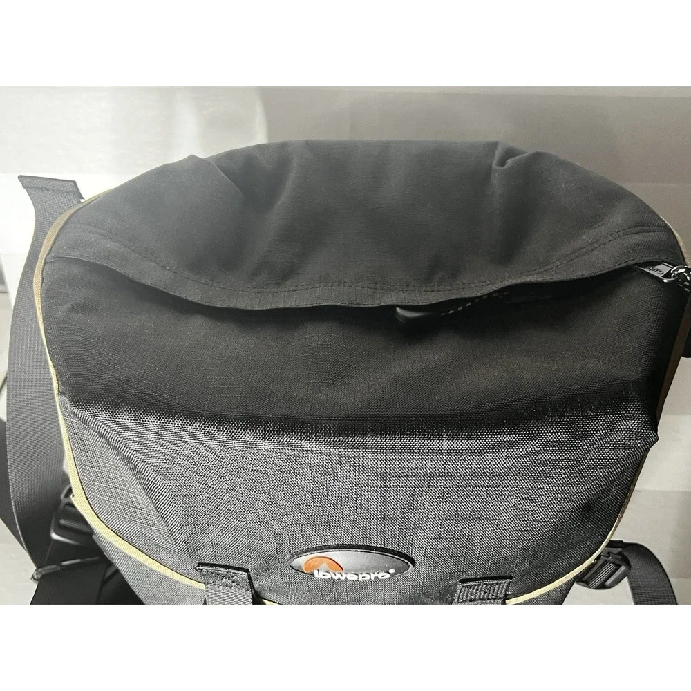 LowePro RL 200 Reporter Light 200 Black Camera Bag